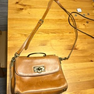 Brown leather Frye purse excellent condition